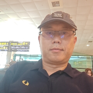哈恩地陪导游 jordi穆