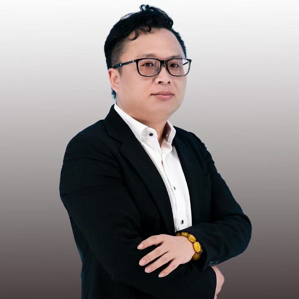 夏洛特地陪导游 戴强