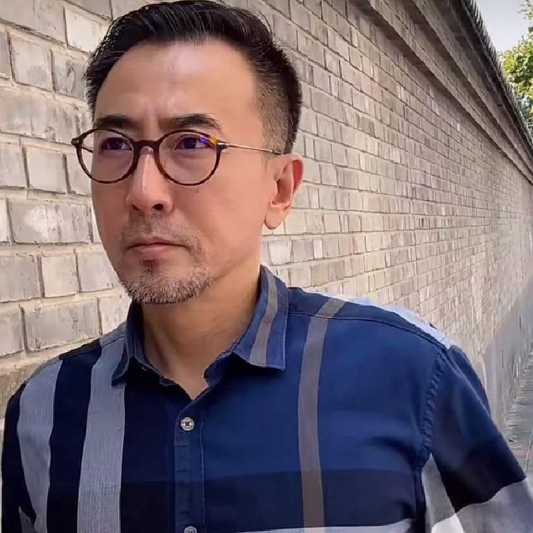 中年大叔