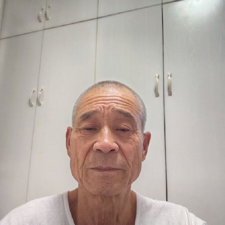 用户君临半语0351
