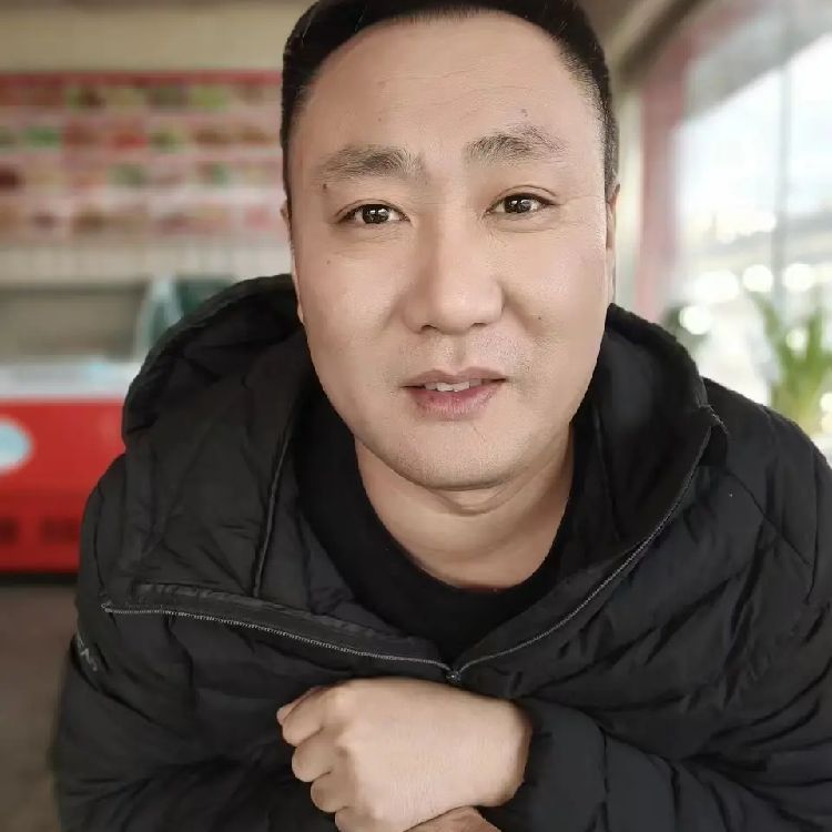 慈祥鳄鱼