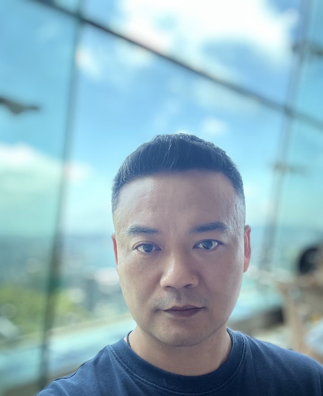 李先生