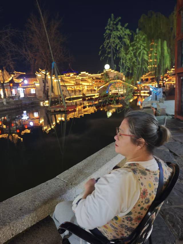 莱茵河畔